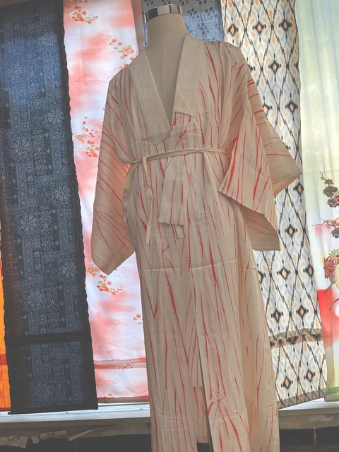 Vintage Japanese Kimono cardigan (nagajuban) White Yukata antique from Japan