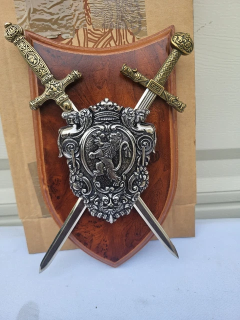 Beautiful  Medieval Style Wall Decorative Plaque.( Made In Spain) With Double...