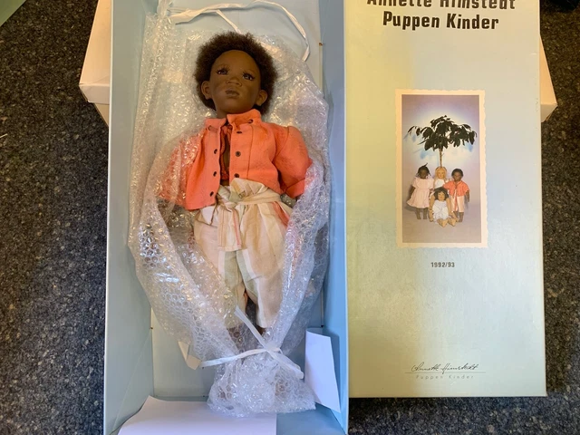 Poupée Annette Himstedt Lottchen 53cm – Tenue 2001 – Collection Artiste Allemande