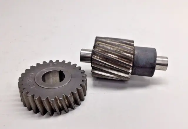 Gear T-13708-A Set Helical Gears LH 27T 25mm bore and 18T 17.5mm ends shaft