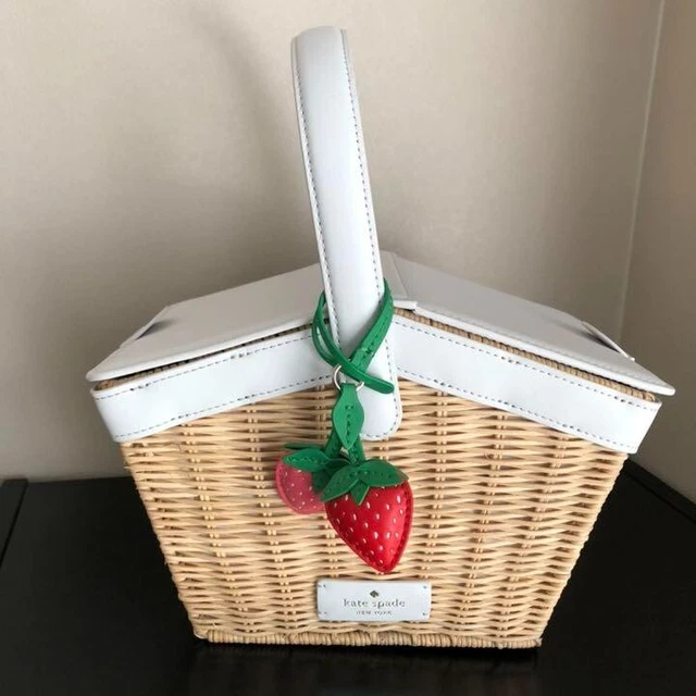 Kate Spade Wicker Picnic Basket Strawberry Picnic in the park w/shoulder strap