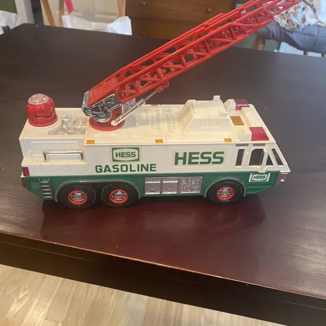 new without the box vintage 1996 hess collectable emergency truck model