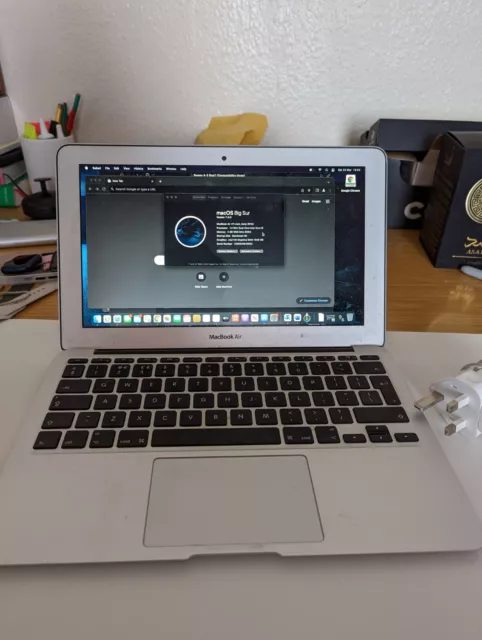 Apple MacBook Air 11 Inch Laptop 2014 Core i5 1.4GHz 4GB Ram 128GB Ssd A1465