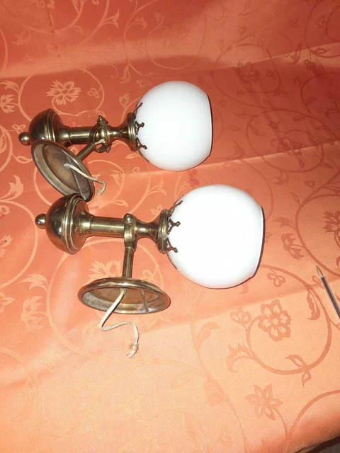 Lustre rond en verre perlé ivoire de Murano et laiton, liste privée