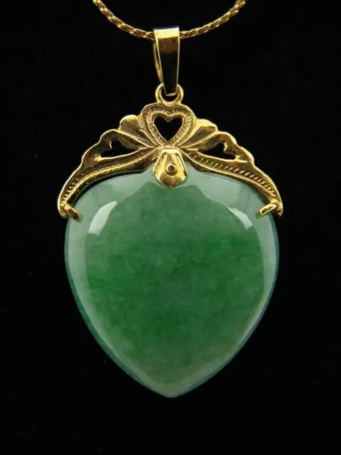 Vintage Natural 20mm Heart Green Jade Pendant Necklace 14k Yellow Gold Finish