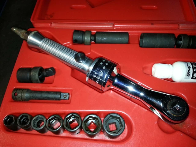 Snap-on 3/8 Air Ratchet LowTorque Spark Plug Impact Flexocket socket Set Kit Box