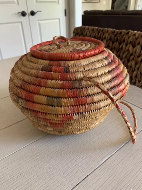 Vintage Tightly Woven Hanging 7" x 10" Basket Round with Lid Colorful