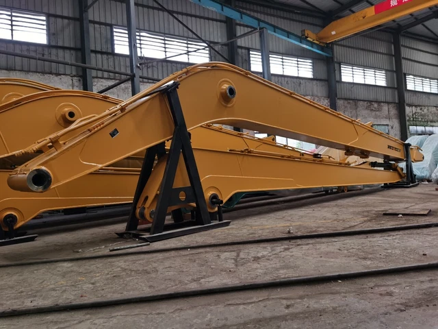 18M Long Reach Fits John Deere 270/ Hitachi 270 Excavator 18M Long Reach Fits John Deere 270/ Hitachi 270 Excavator