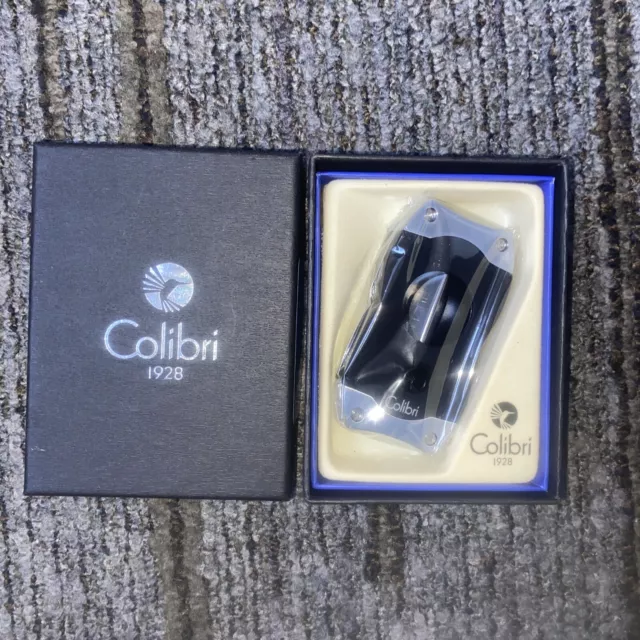 Colibri V-Cut Cigar Cutter - Black/Silver