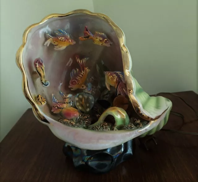 lampe veilleuse ceramique de Monaco signée Kerina forme coquillage