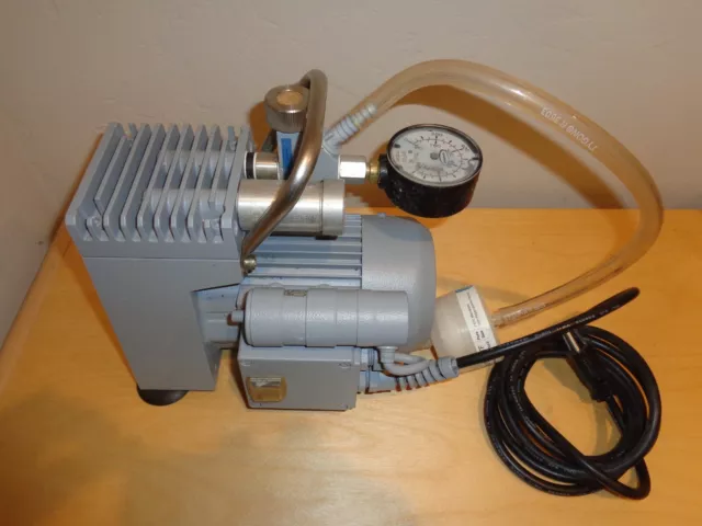 Vacuubrand Me 2Si Diaphragm Vacuum Pump    ((Read))