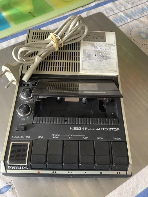 Vintage magnétophone cassette Philips N 2234/00 80’s
