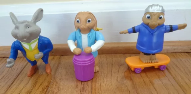 3 Burger King HOP Movie kids toys. E.B. Skater, E.B. Drummer, Egg Flinger 2011