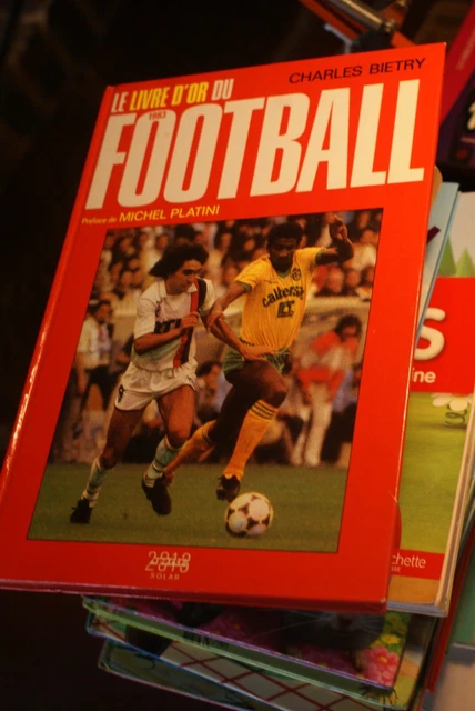 Le Livre d'or du football 1976 - Médiathèques Montpellier