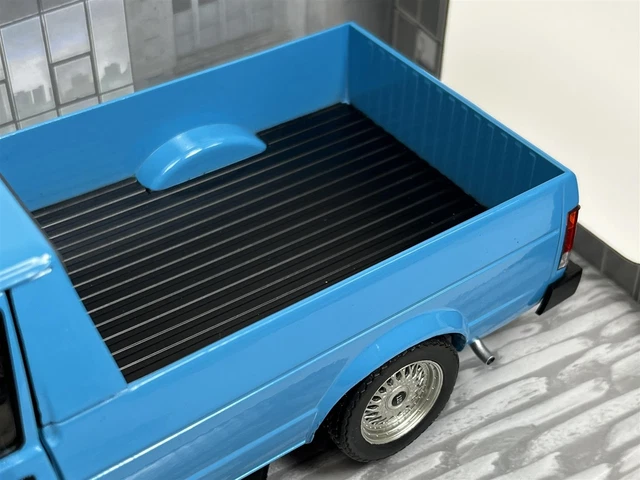 Volkswagen Caddy MK1 1982 Bleu 1:18 Echelle Solido 1803509 6