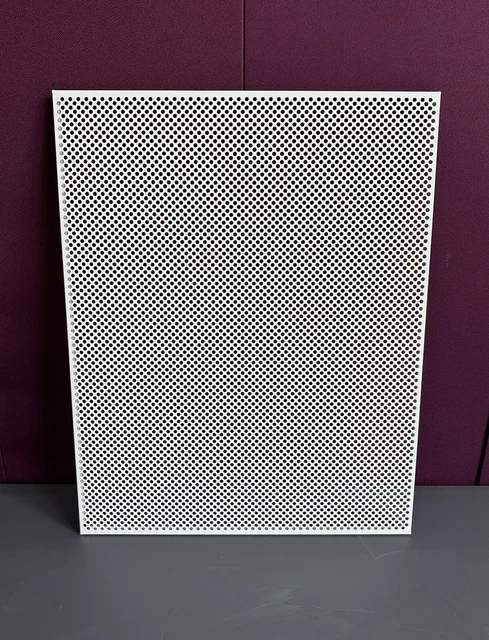 USM Haller Verkleidungselement -perforiert, Systemmaß 62,5x50 cm, Reinweiß