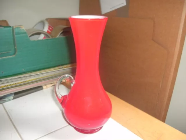 empoli italian art glass red vase inner cased white 18cm high