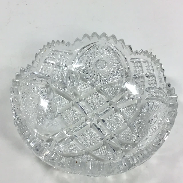 Small Nucut Glass Round Candy Nut Bowl Dish Saw Tooth Edge Starburst Ptn