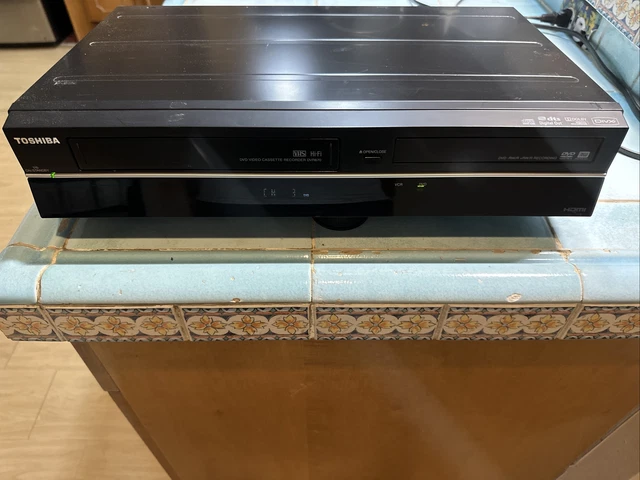 Toshiba DVR670KU DVD VCR Combo Player VHS to DVD Recording HDMI TV Tuner