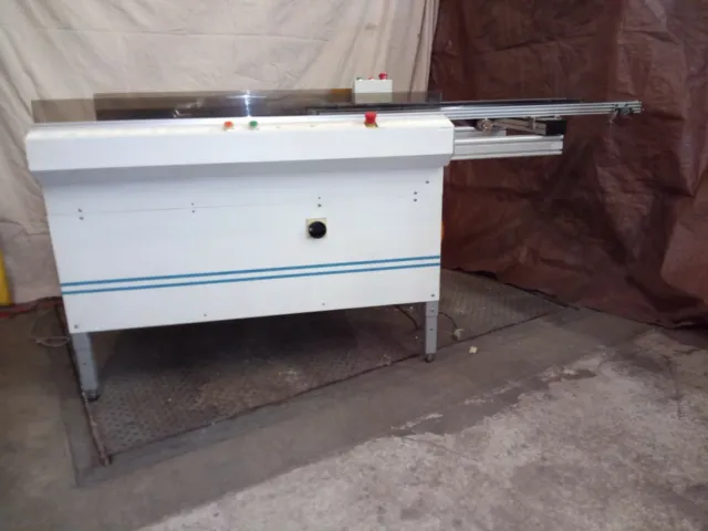 Universal Instruments Shuttle Conveyor with Safety Mat