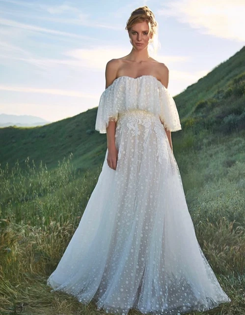 Wedding Gown by Tadashi Shoji Size 6 Style BNO20003LBR. A-Line Ivory Tulle Gown Wedding Gown by Tadashi Shoji Size 6 Style BNO20003LBR. A-Line Ivory Tulle Gown