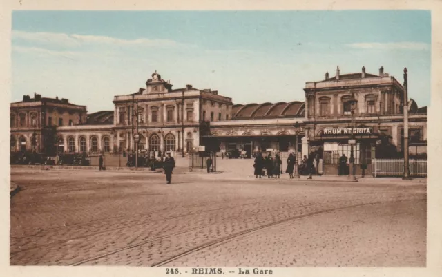CPA 51 REIMS La Gare