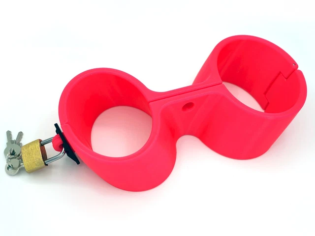 Octocuffs - Mani rigide su misura