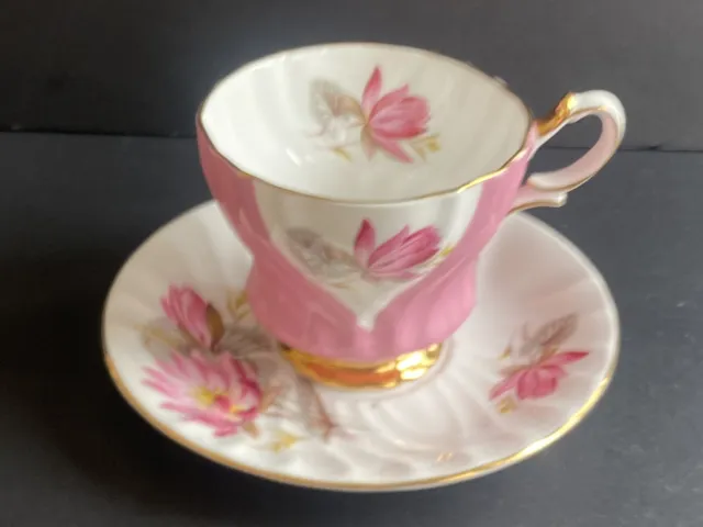 Queen Anne Bone China Teacup Saucer Pink Flowers