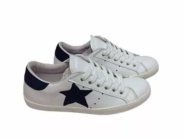 scarpe sneakers basse donna Via Condotti pelle bianco blu stella bucherellato