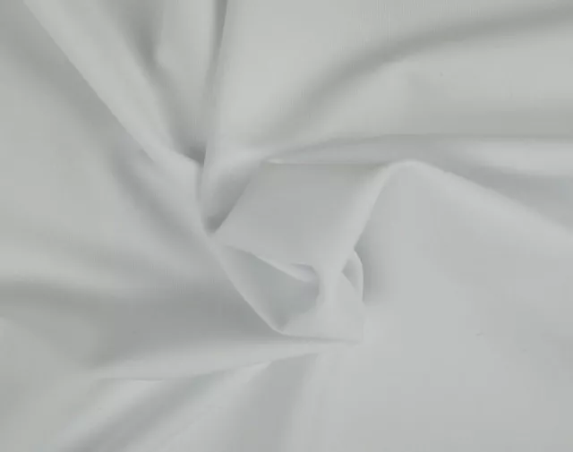 Tissu belle qualité de lycra mat blanc en 1,45 m de large