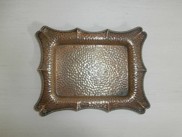 Ancien Potter Électro Plaqué Argent A1 Métal Martelé Petit Plateau Décoratif