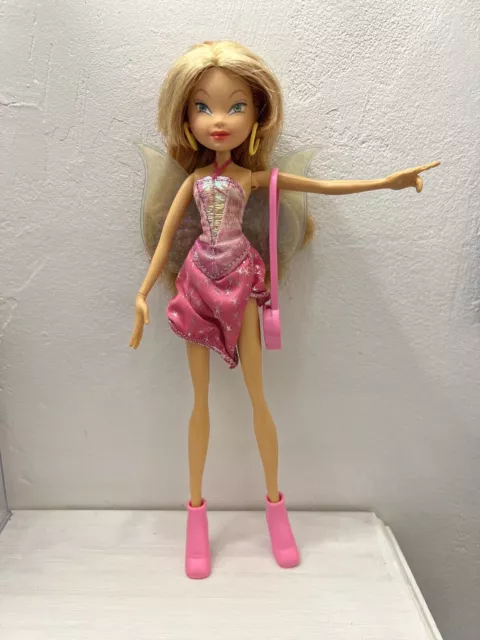 Poupée Flora Winx Charmix Mattel 2004