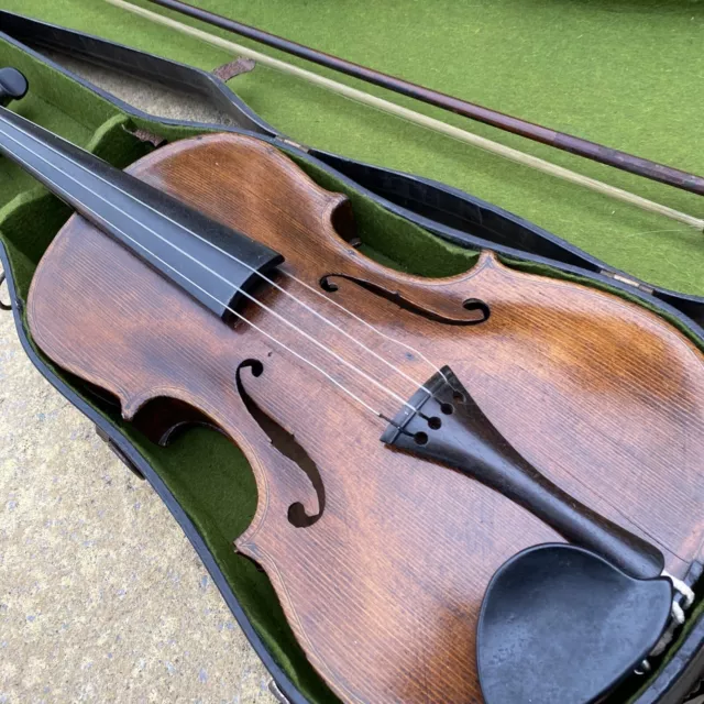 Antique Violin (inscribed Reconstructed Walter Browne LSW 1923) Antique Violin (inscribed Reconstructed Walter Browne LSW 1923)
