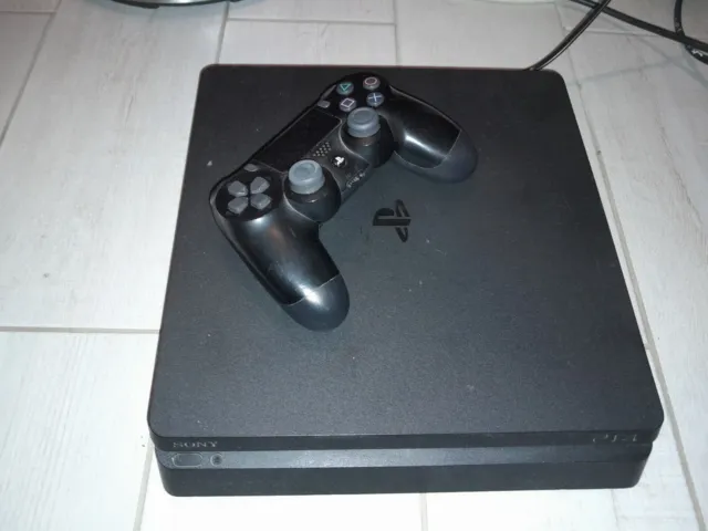 Sony PlayStation 4 Slim 500 Go Console - Noir +1 Manette