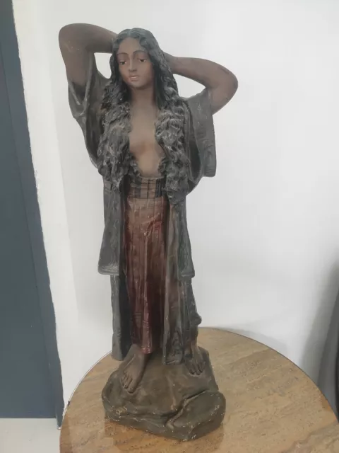 Statue Femme Orientaliste Platre Polychrome. Buste Orientalist Woman Statue
