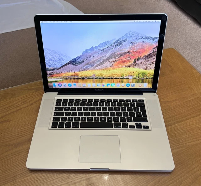 15" Apple MacBook Pro Late 2011 - Intel i7 2.4GHz / 8GB RAM / 240GB SSD A1286