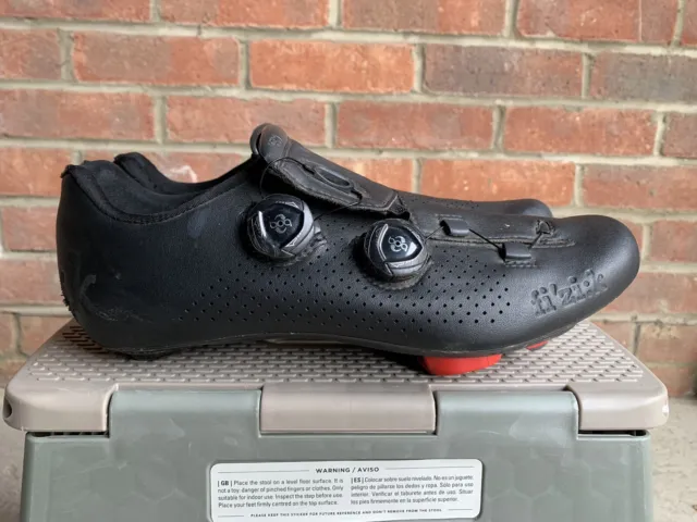 Fizik R1 Uomo 3-bolt Boa Carbon Road Cycling Shoes, Black, UK Size 8, EU Size 42