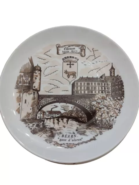 Assiette De Collection Oloron Sainte-Marie Porcelaine Limoges