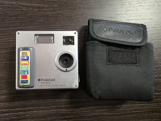 Polaroid PDC 2070 2.1メガピクセルデジタルカメラ Polaroid PDC 2070 2.1メガピクセルデジタルカメラ