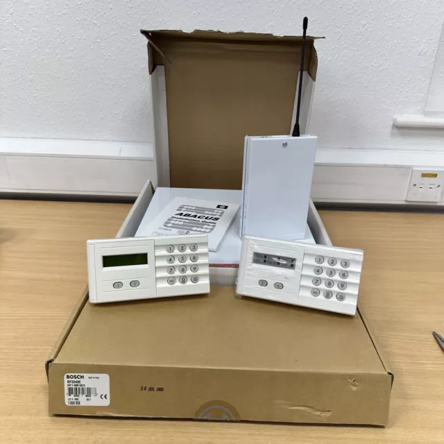 Raro paquete de paneles de alarma de radio Ábaco (teclados, receptor de radio y panel)