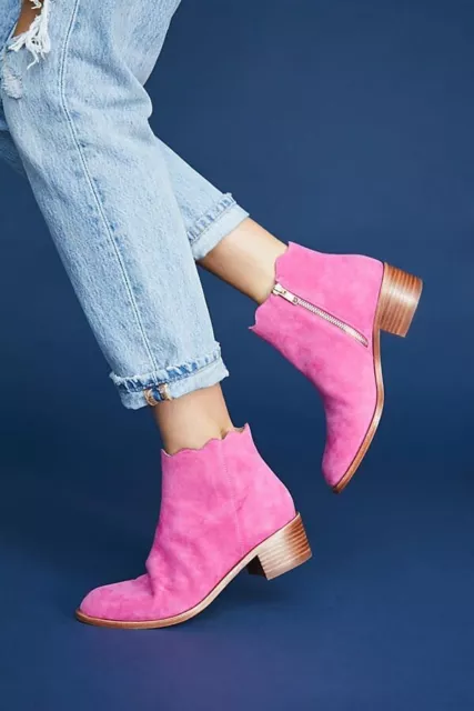 Anthropologie Womens Scalloped Ankle Boots Booties Fuchsia Pink Suede Size 8 Zip