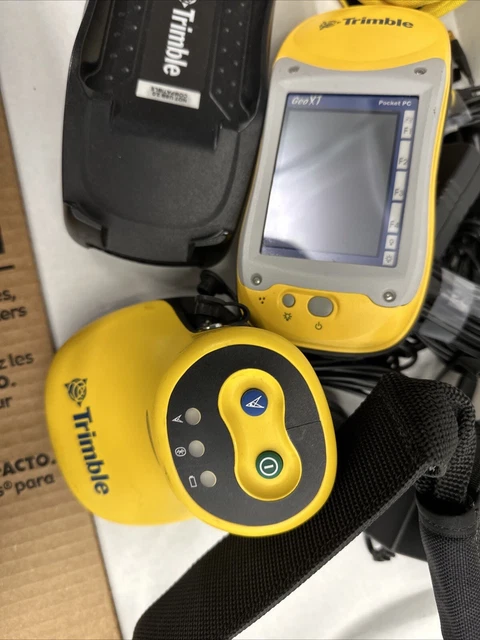 Trimble GeoXT Pocket PC GeoExplorer 50950-20-Trimble-GeoBeacon-54970-00-read