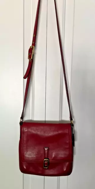 VINTAGE COACH LEGACY RED Gloved Tanned LEATHER Flap CROSSBODY BAG Purse ...