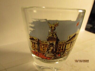 Vtg Buckingham Palace European Shot Glass - London, England- from France- nice