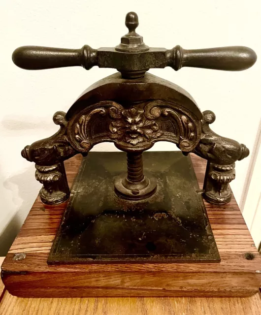 ANTIQUE BOOK PRESS - c1830s - Cast iron, Ornate.