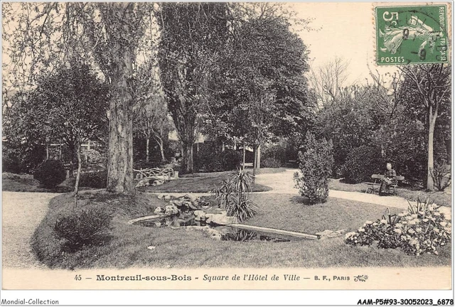 AAMP5-93-0440 - MONTREUIL-SOUS-BOIS - square de l'hotel de ville