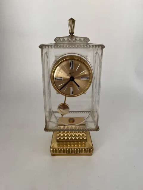  Reloj despertador analógico de 6 pulgadas, moderno reloj de mesa  silencioso de metal que no hace tictac, pequeño reloj con pilas para  dormitorio, mesita de noche, adornos de escritorio : Hogar