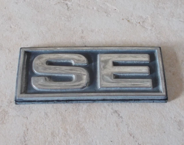 Ancien Insigne Peugeot 204 – Mascotte De Capot, Badge Voiture Vintage En Métal