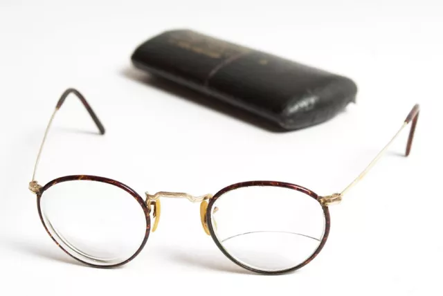 Antichi occhiali ovali dorati metallo-plastica + astuccio. Montatura occhiali vintage