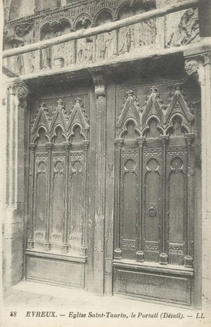 27 - cpa - EVREUX - Eglise Saint Taurin